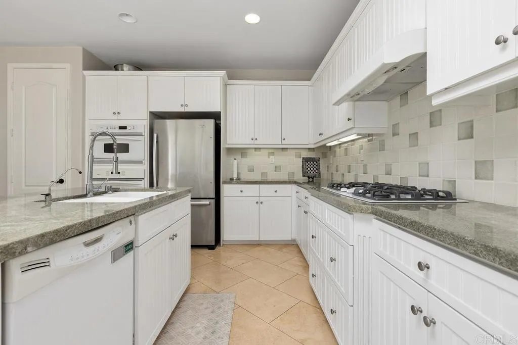 https://cdn.realtyfeed.com/cdn/127/307060591/fb587463e88ddc4d1a8e1cb1e3aa33f3.webp