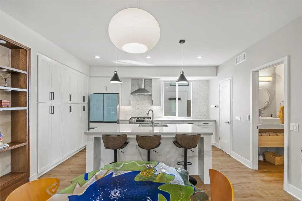 https://cdn.realtyfeed.com/cdn/127/307060602/2c7d54043b10d99c9af95649d918785b.webp