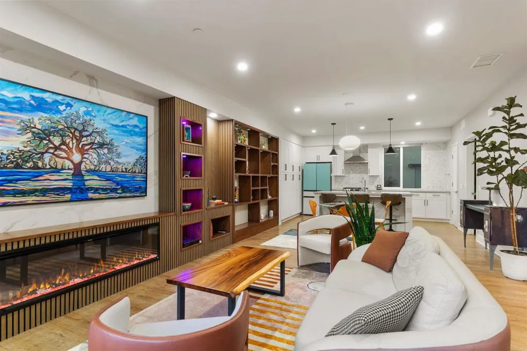 https://cdn.realtyfeed.com/cdn/127/307060602/88c45bca3d1c6052a732ea7743221741.webp