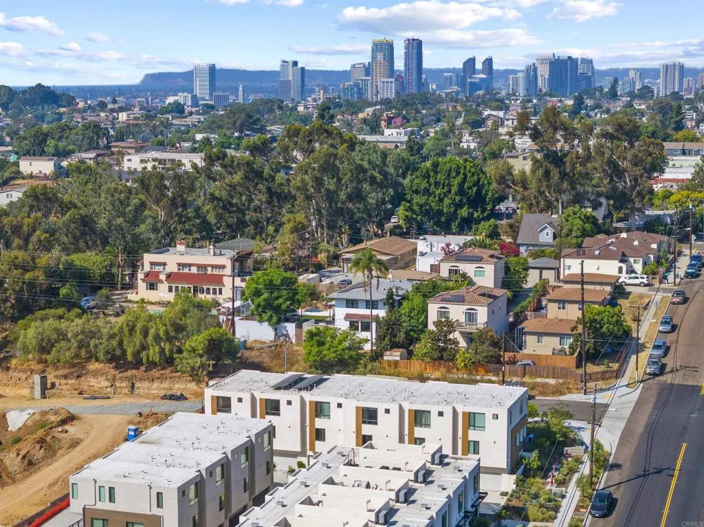 https://cdn.realtyfeed.com/cdn/127/307060602/ba0b15cce90af5ad8fe24203a24e9a6b.webp