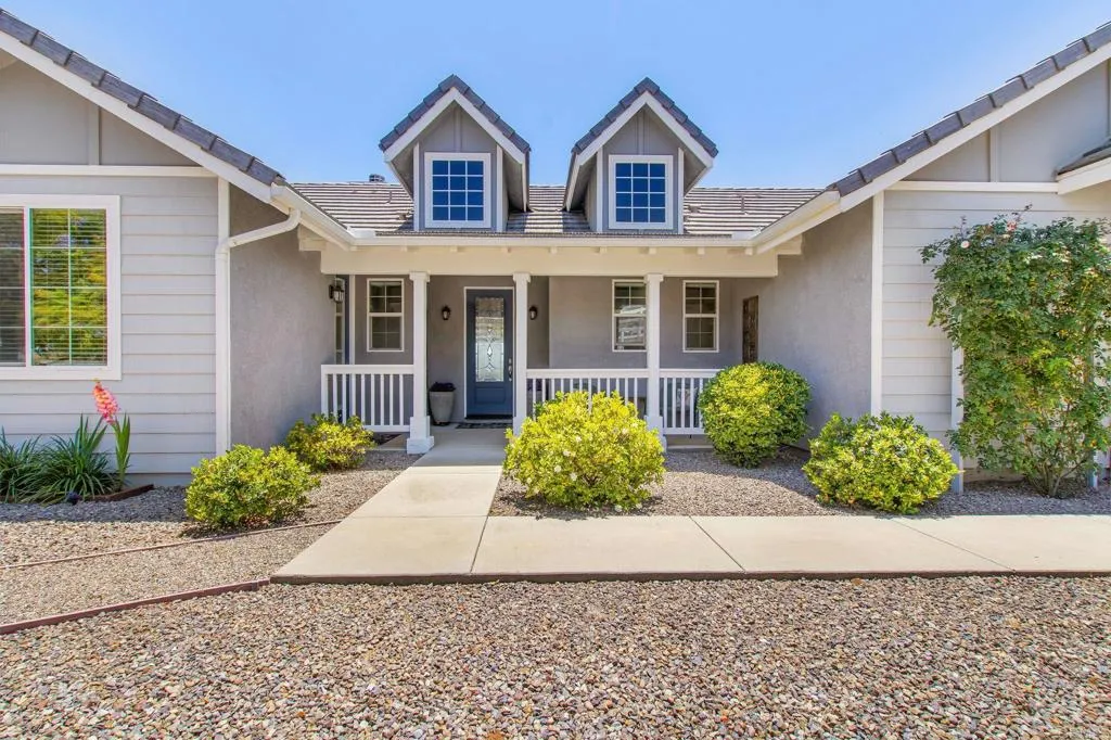 23029 Stokes Road, Ramona, CA 92065 - Main photo, Ramona, CA