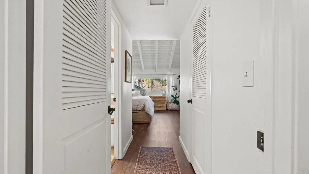 https://cdn.realtyfeed.com/cdn/127/307060766/0e5a07e924b3759c4fef527ef1b69d8f.webp