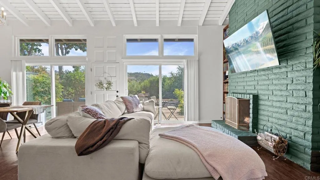 https://cdn.realtyfeed.com/cdn/127/307060766/c961d78b527a583e545ec827f45db9a3.webp