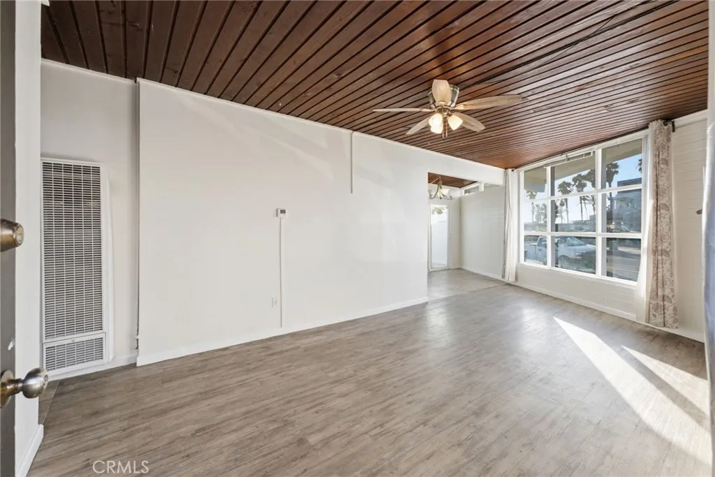 5161 W. Point Loma Blvd, Ocean Beach (San Diego), CA 92107 - Photo 4 of 20, Ocean Beach (san Diego), CA