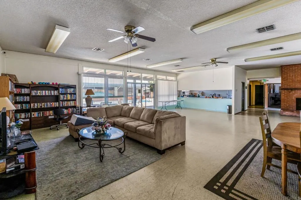 https://cdn.realtyfeed.com/cdn/127/307060883/878f782e1d7ac9e0f7a855e0294b684c.webp