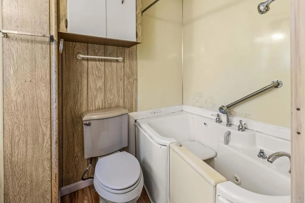 https://cdn.realtyfeed.com/cdn/127/307060883/8be14fce4c4feb5bec88d597353be4c0.webp