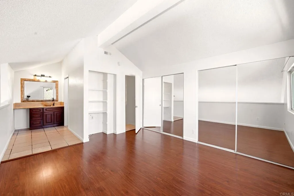 https://cdn.realtyfeed.com/cdn/127/307060907/503084acdea5f197220693f6aadea391.webp