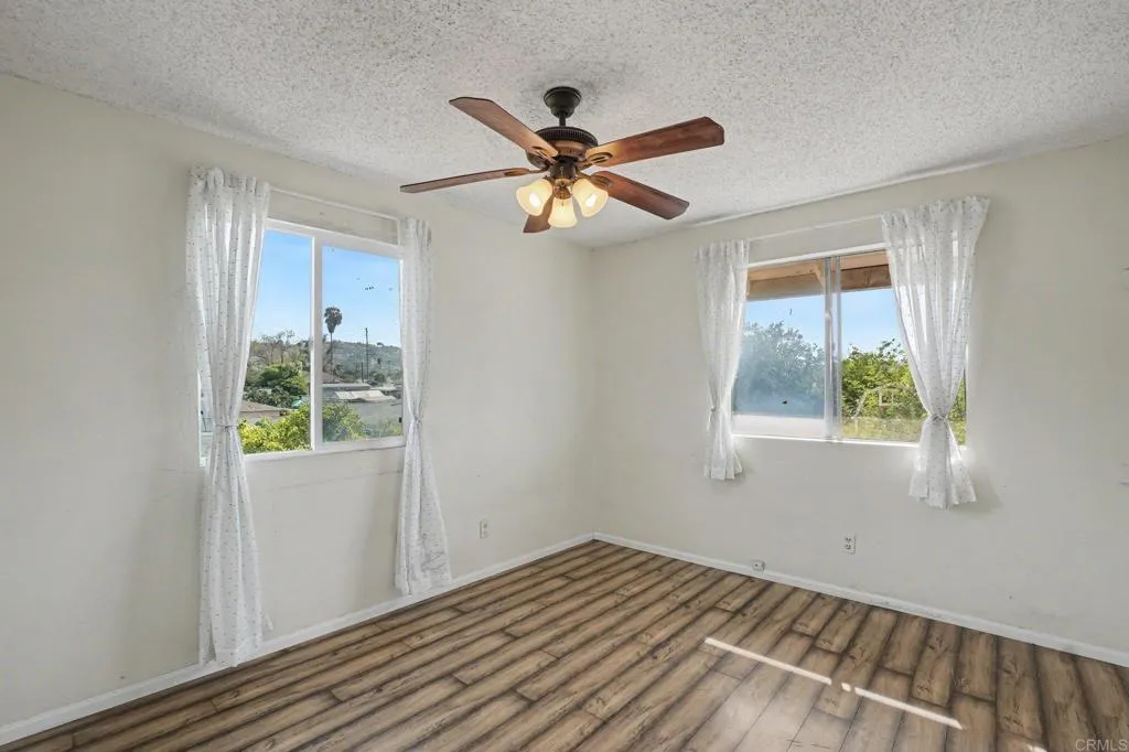 https://cdn.realtyfeed.com/cdn/127/307060909/08b31c6a5318f6ff822f6a28a2b87289.webp