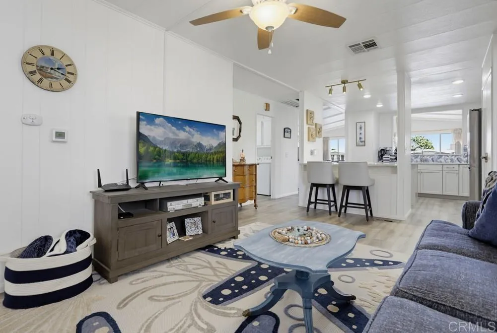 https://cdn.realtyfeed.com/cdn/127/307060928/51b9960d344042b14c43cc461f9e6cba.webp