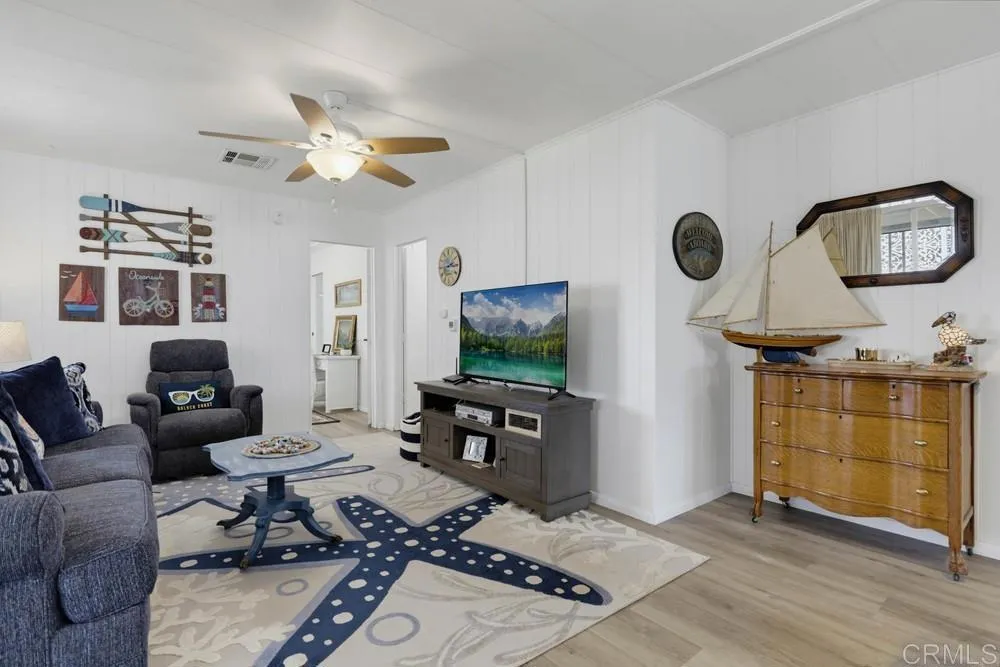 https://cdn.realtyfeed.com/cdn/127/307060928/963d39751ba3d75c6797363241bdd290.webp