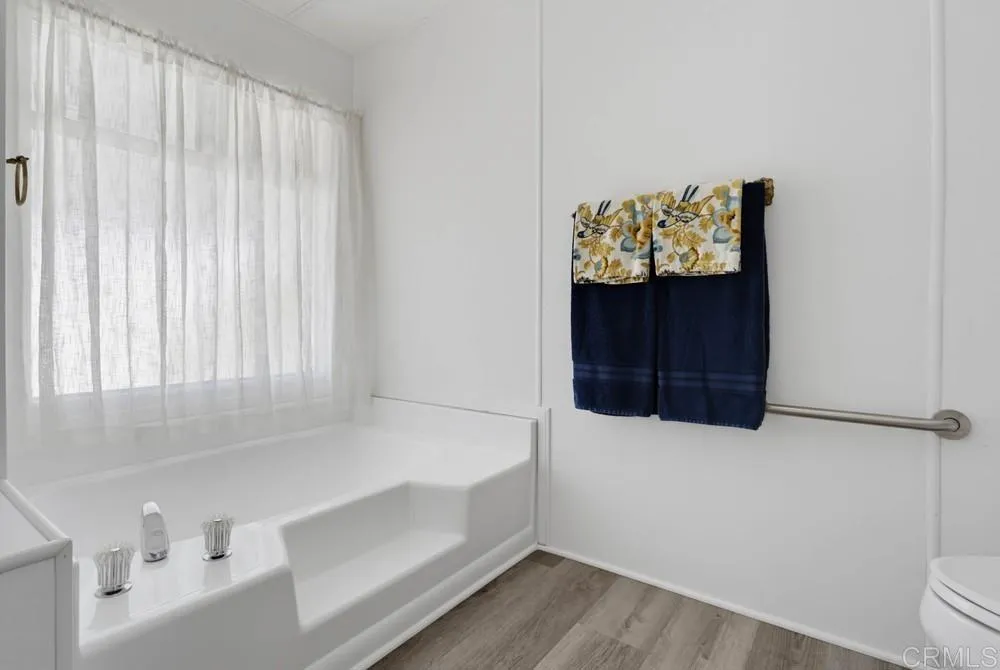 https://cdn.realtyfeed.com/cdn/127/307060928/968c6caa7742f751ca73d16840dd6196.webp
