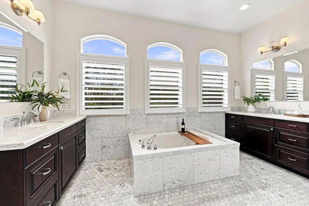 https://cdn.realtyfeed.com/cdn/127/307060939/aabf6907b1be209971d7059a104b37de.webp
