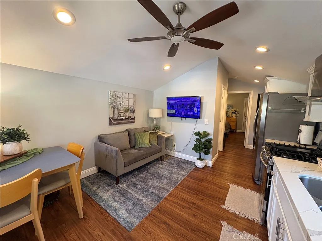 https://cdn.realtyfeed.com/cdn/127/307061022/3bf7d460dac5229d442ba96af607dc28.webp