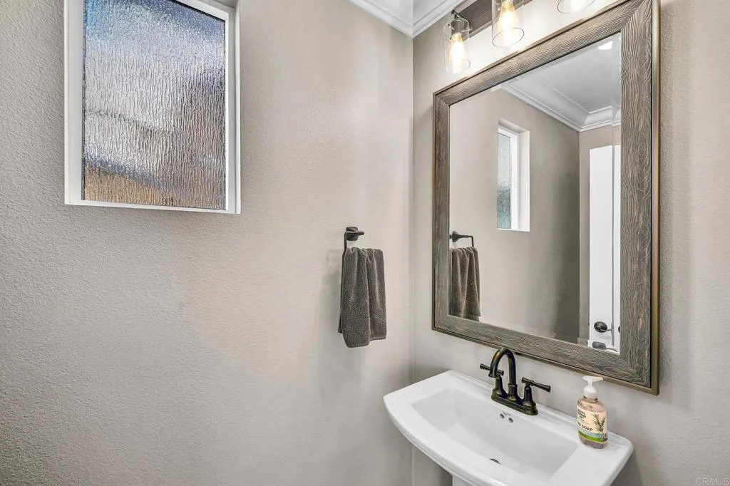 https://cdn.realtyfeed.com/cdn/127/307061059/1f377986a6c324ba7f3d795d16667601.webp
