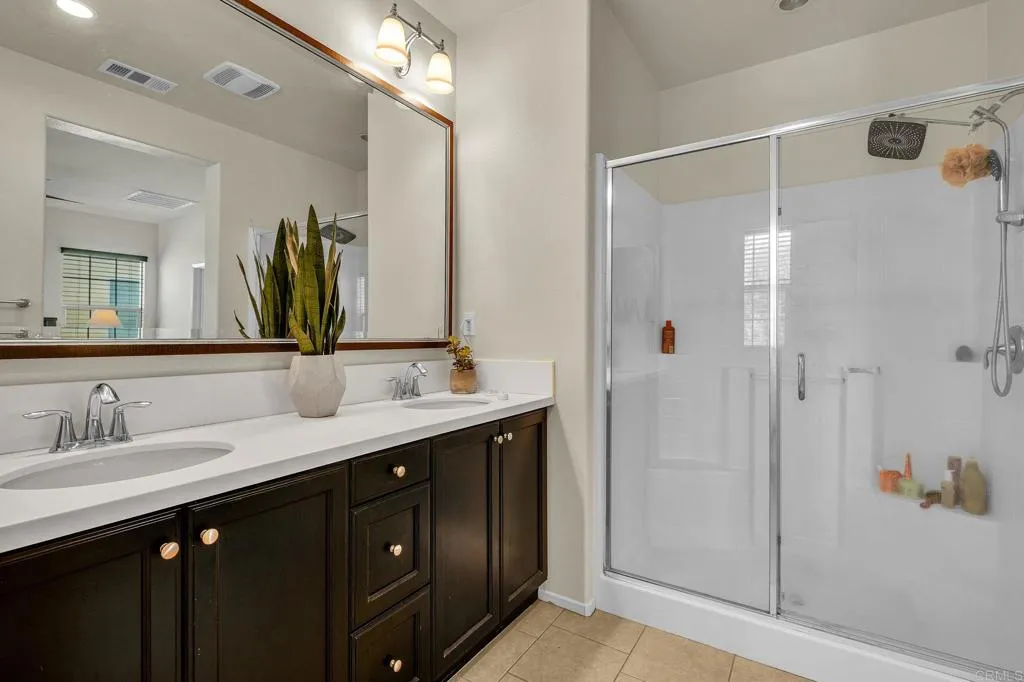https://cdn.realtyfeed.com/cdn/127/307061059/1f53fced1aa716b121bdd67c10a0c3ef.webp