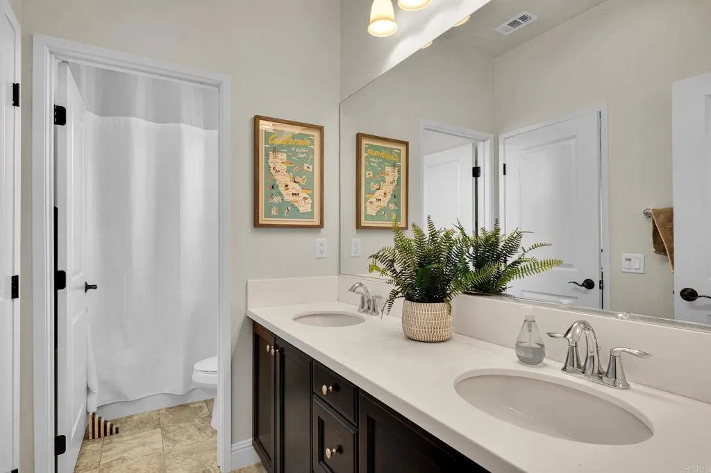 https://cdn.realtyfeed.com/cdn/127/307061059/66b2a7a85f8fbb1d68ad59cc6415635d.webp