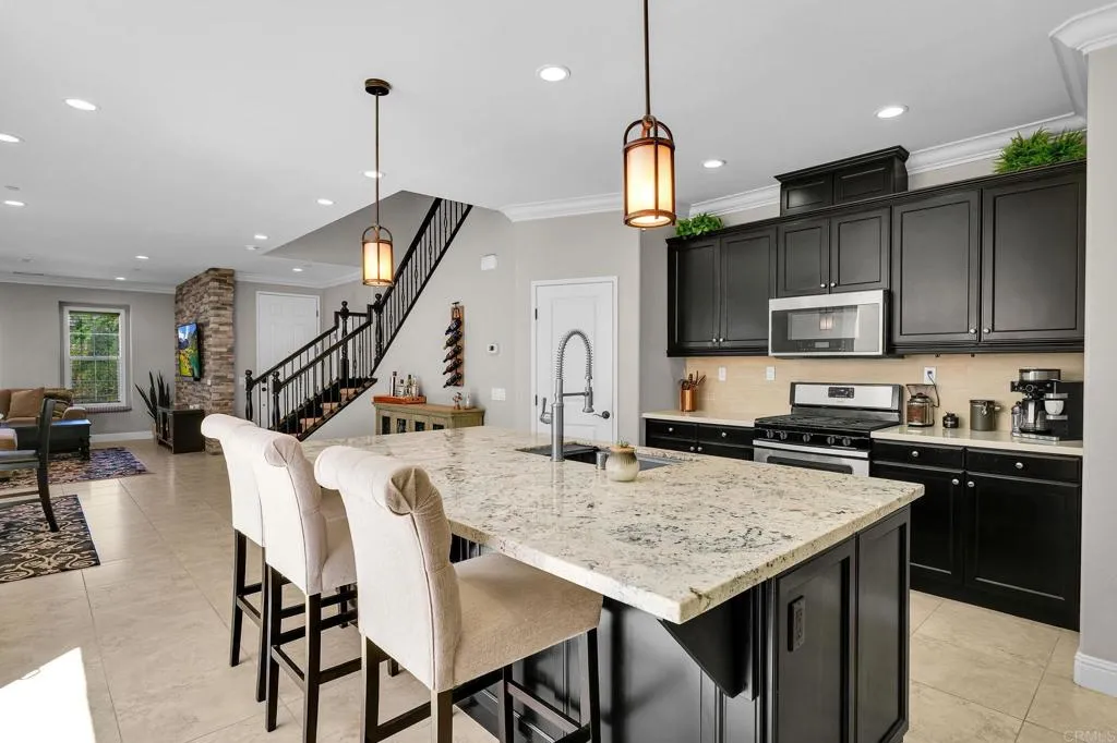 https://cdn.realtyfeed.com/cdn/127/307061059/9751efe3cb594a5fd5917bbdbdecd05f.webp