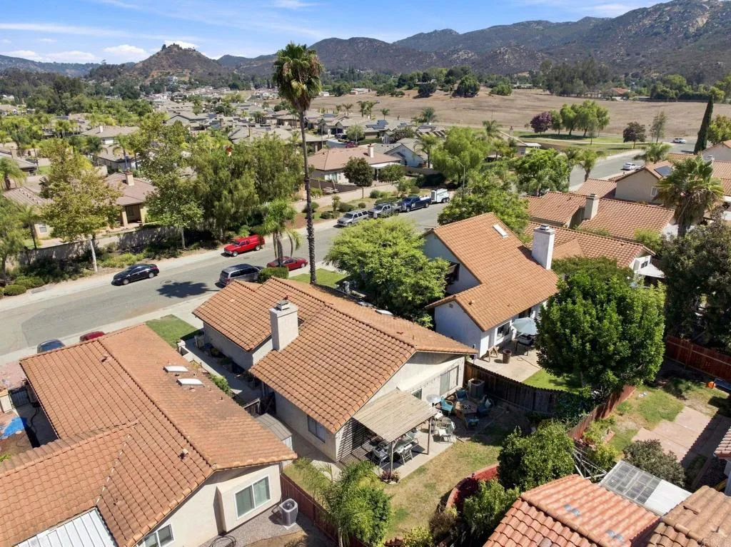 https://cdn.realtyfeed.com/cdn/127/307061070/395649a364cc7be29abeb7ba33e92574.webp