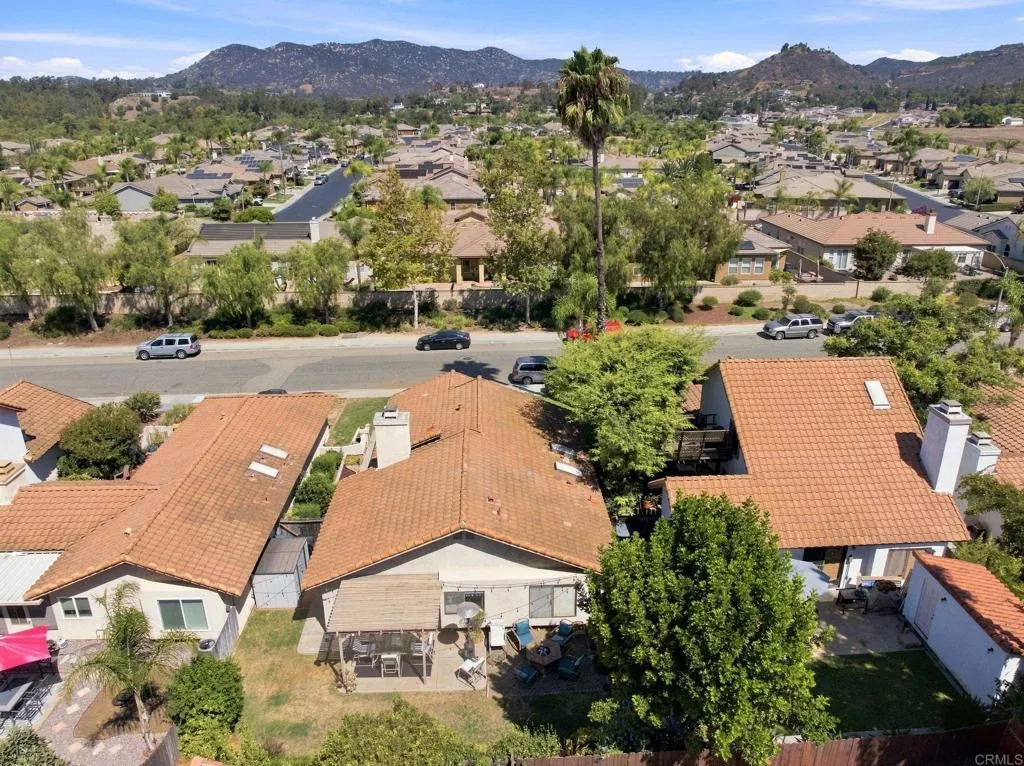 https://cdn.realtyfeed.com/cdn/127/307061070/5ed91f90ae76ff5b24266d3808c8f41d.webp