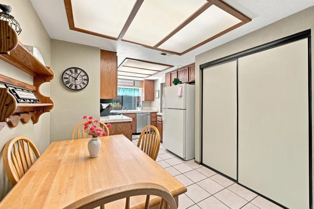 https://cdn.realtyfeed.com/cdn/127/307061070/880d7085fc82dbf5c850eeea1cec8502.webp