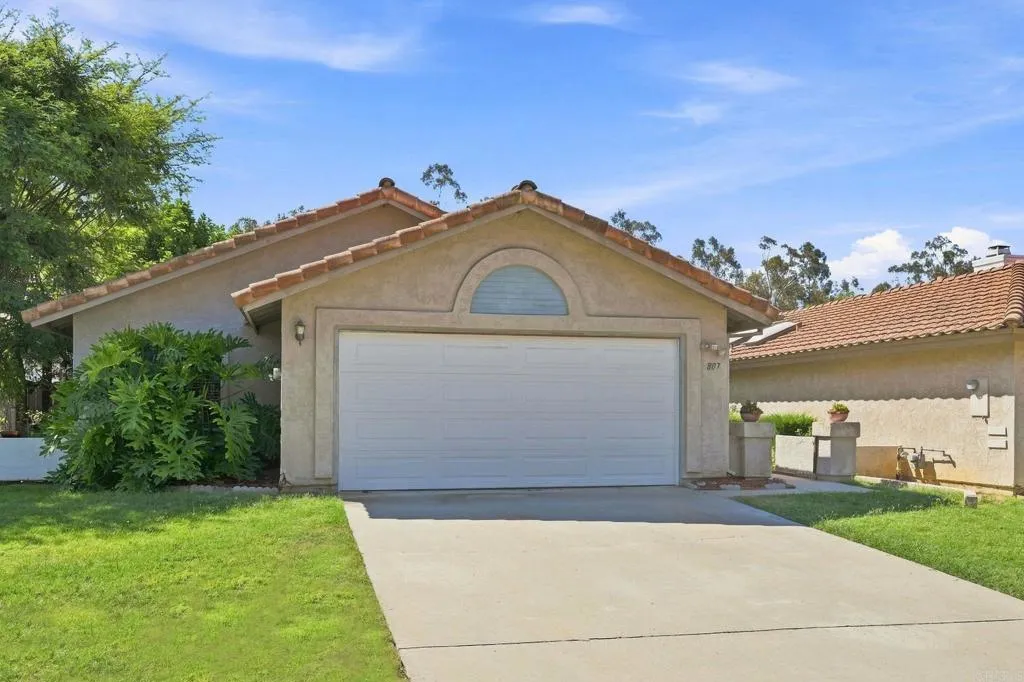 807 Cleveland Avenue, Escondido, CA 92026 - Main photo, Escondido, CA