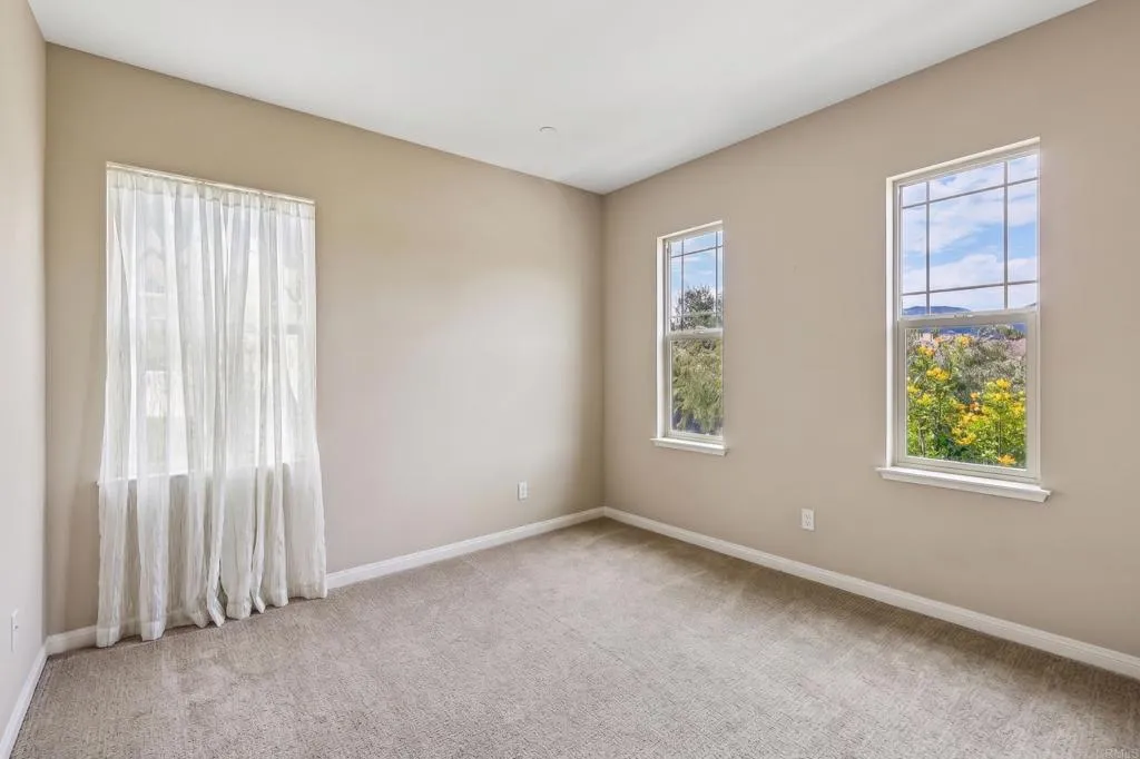 https://cdn.realtyfeed.com/cdn/127/307061073/7ff95afb55f92014d45f71aa6da167cb.webp