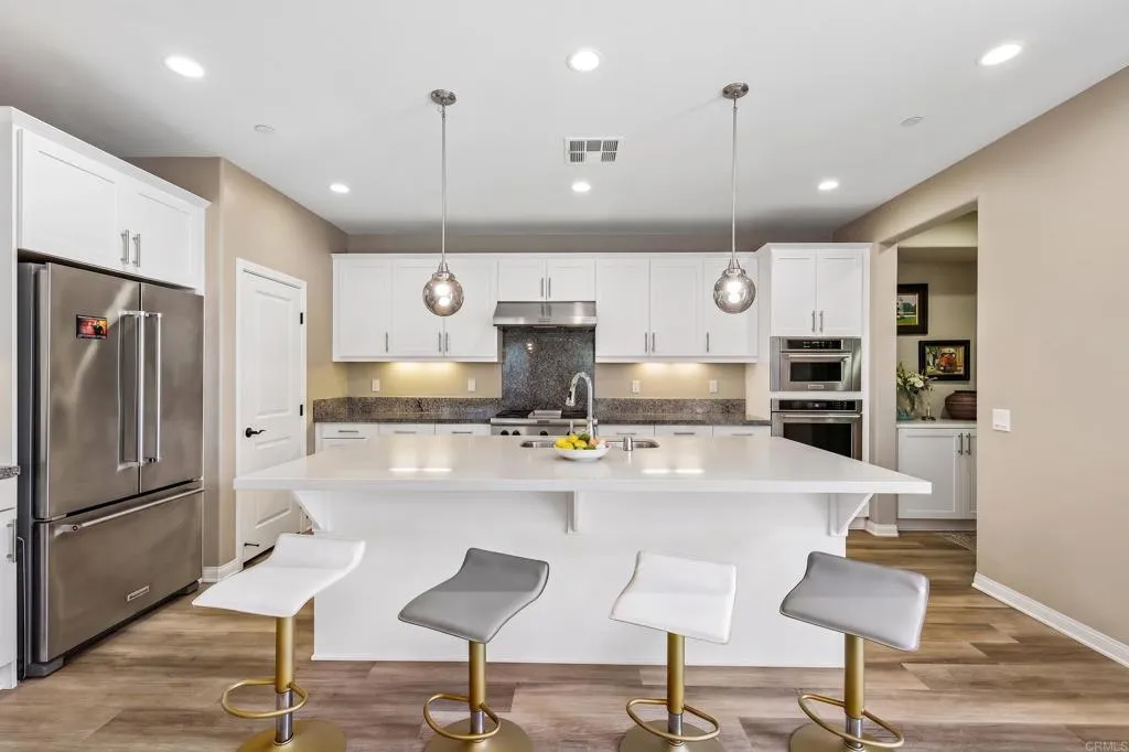 https://cdn.realtyfeed.com/cdn/127/307061073/7ffbadf759087172b009cf2c2c136353.webp
