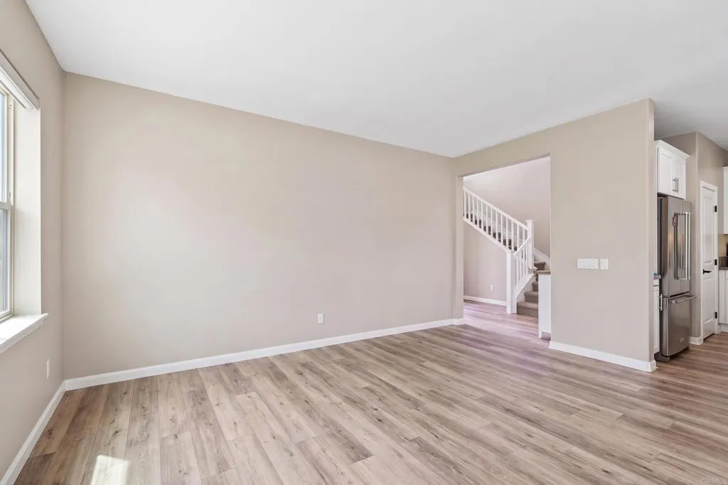 https://cdn.realtyfeed.com/cdn/127/307061073/a868748ac66a8b41a1b69169620e9b5f.webp