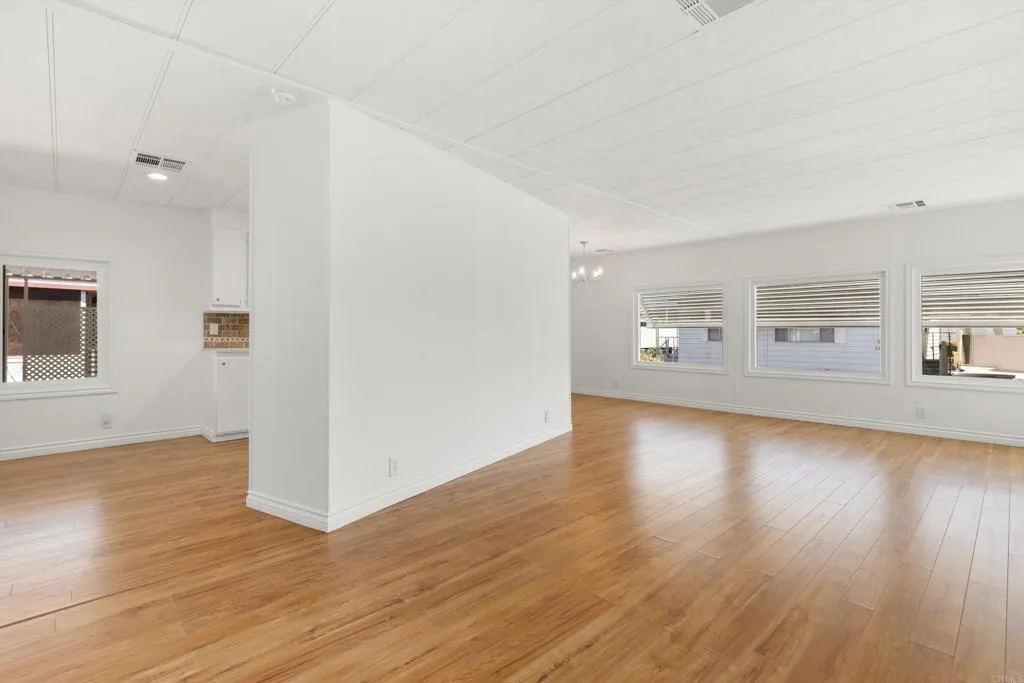 https://cdn.realtyfeed.com/cdn/127/307061100/41ae34dcea6fb331653c1e9ae5f7611d.webp