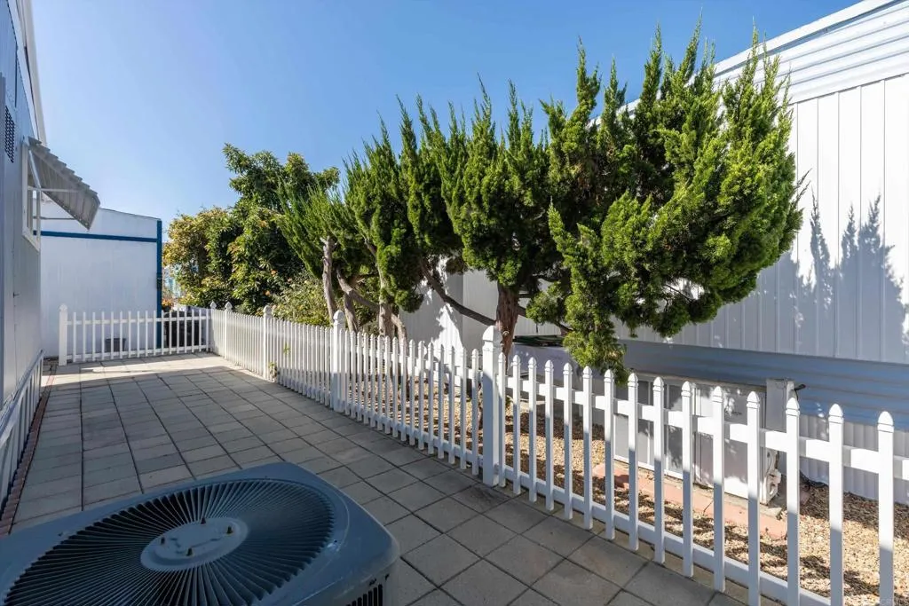 https://cdn.realtyfeed.com/cdn/127/307061100/45bac7b2e62b1fdfc855e1a93bb4885c.webp