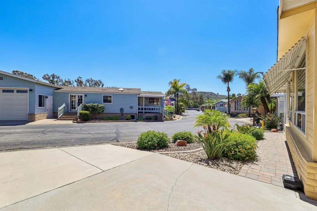 3358 Don Diablo Dr, Carlsbad, CA 92010 - Photo 5 of 43, Carlsbad, CA