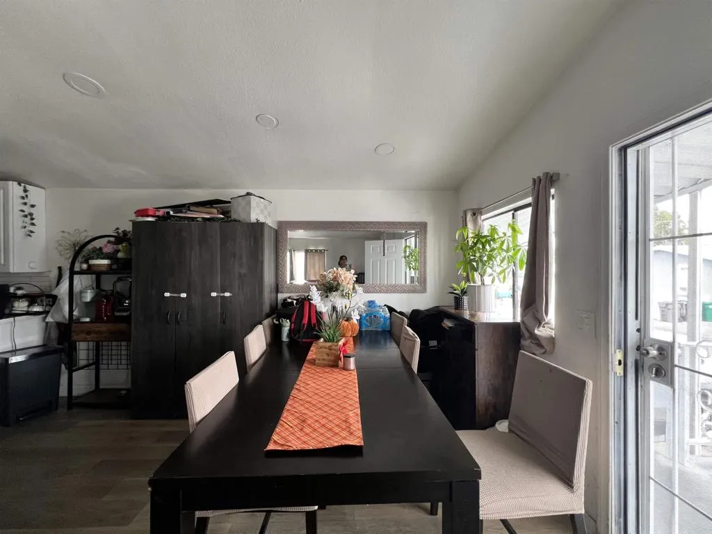 https://cdn.realtyfeed.com/cdn/127/307061102/a3cadb39a19b8676ec3005ca4a97954e.webp