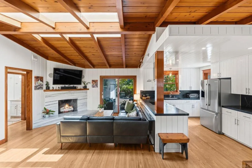 https://cdn.realtyfeed.com/cdn/127/307061158/59786b2f4c402c069aebafb6a05b61f4.webp