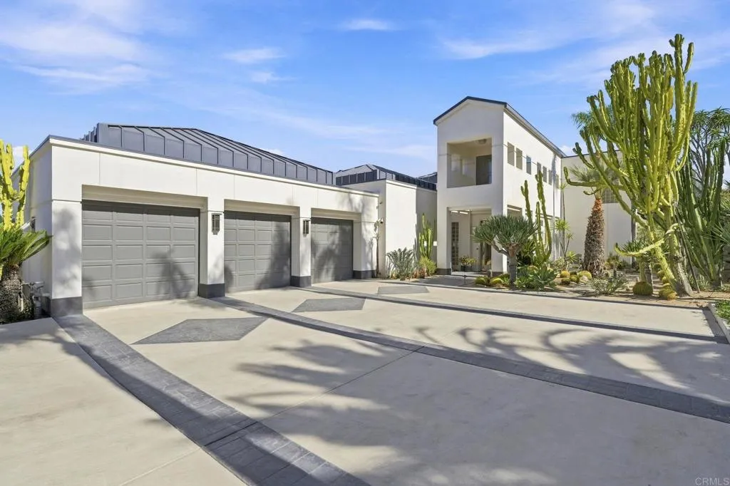 30306 Via Maria Elena, Bonsall, CA 92003 - Main photo, Bonsall, CA