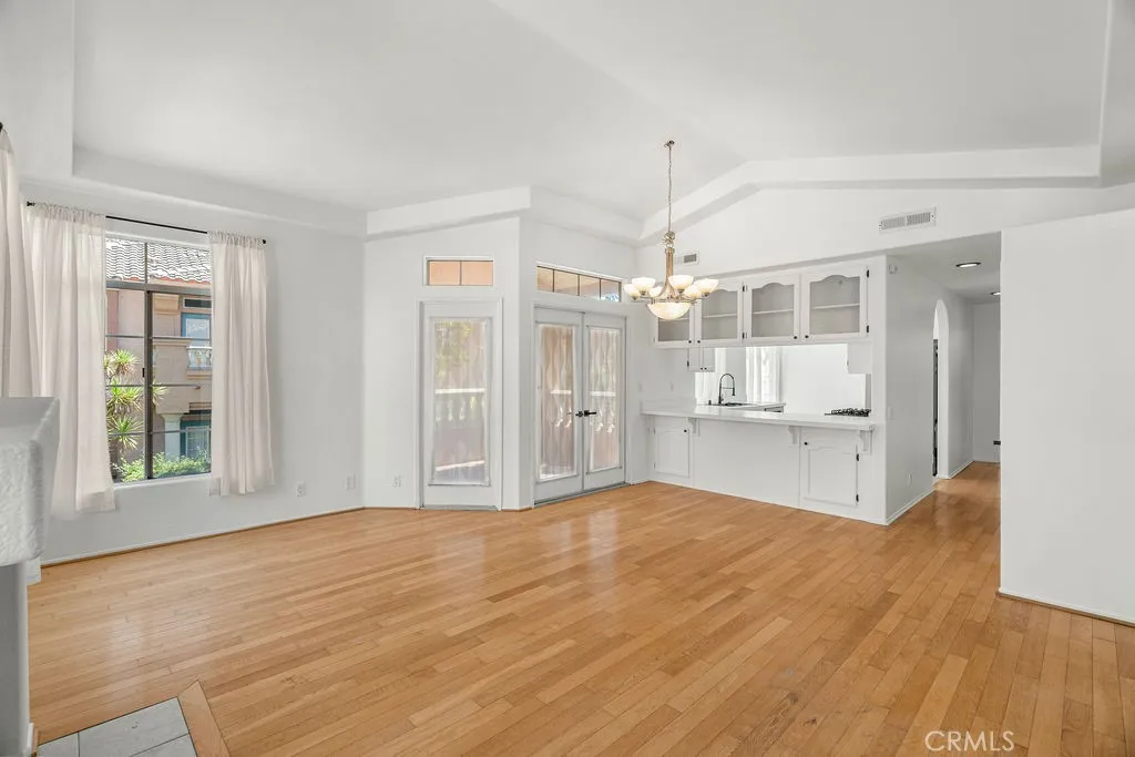 3555 Cameo Drive Unit 63, Oceanside, CA 92056 - Photo 5 of 28, Oceanside, CA