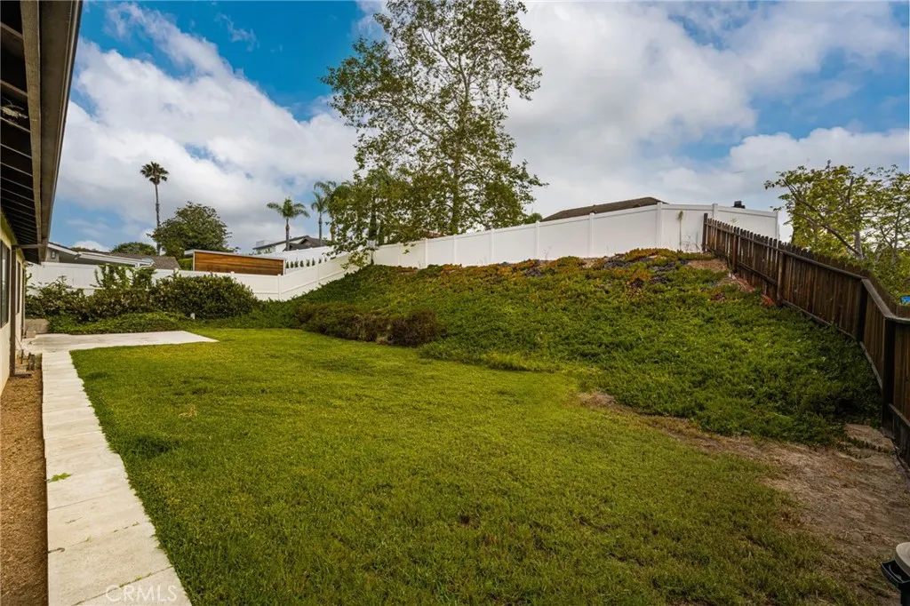 https://cdn.realtyfeed.com/cdn/127/307061325/305ea1ccbbc9cfaeaee34bd948a19274.webp