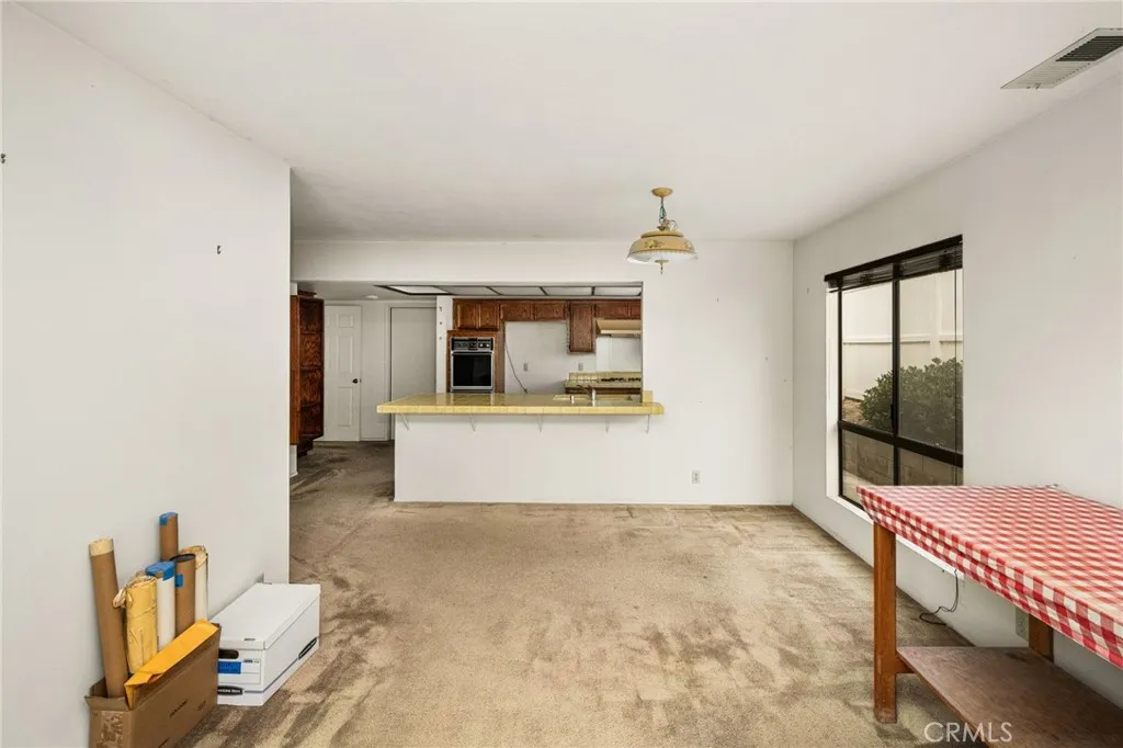 https://cdn.realtyfeed.com/cdn/127/307061325/61a10ab6dddedc59a80365d2223f704d.webp