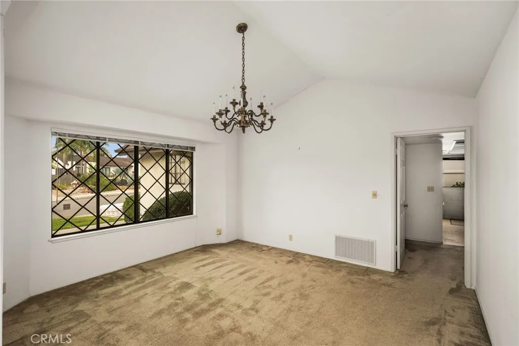 https://cdn.realtyfeed.com/cdn/127/307061325/76dc04602b6d99616136a12e562f455f.webp