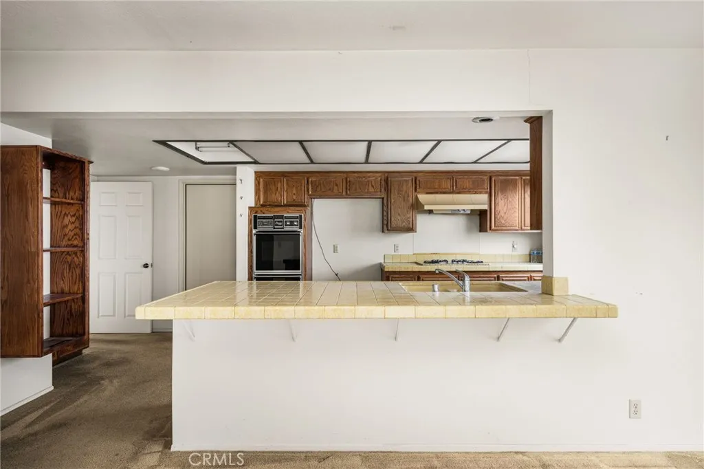 https://cdn.realtyfeed.com/cdn/127/307061325/82d2f7479e935ff0d5bdf2dc061089b3.webp