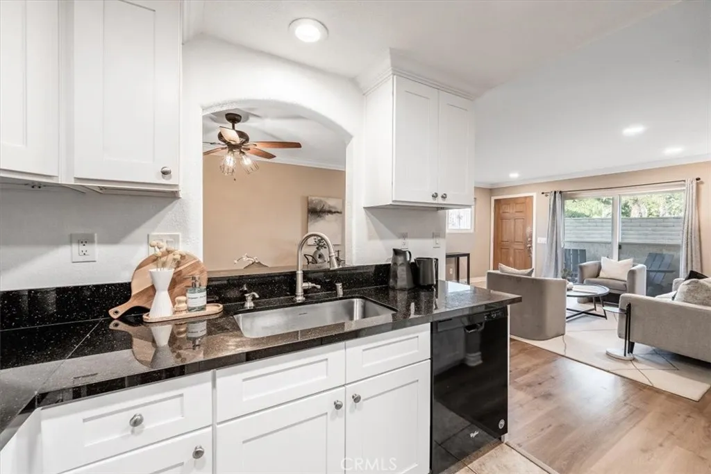 https://cdn.realtyfeed.com/cdn/127/307061332/9281b2b2a4f9c7d037345fd9b295603f.webp