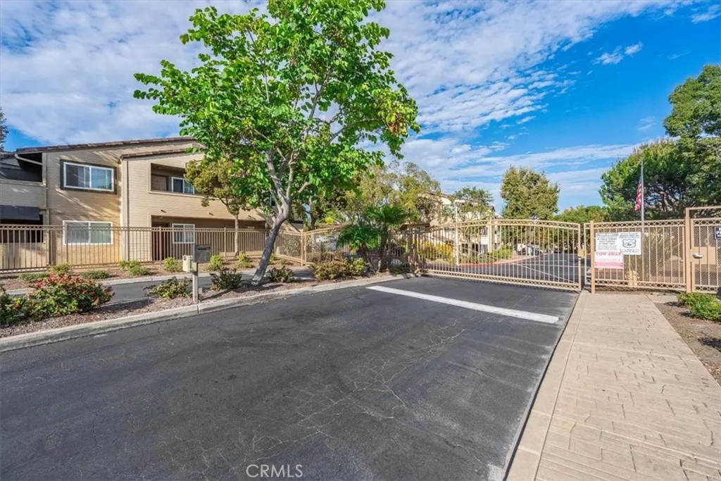https://cdn.realtyfeed.com/cdn/127/307061332/dea33ad5678018e24e34f928515a61ec.webp