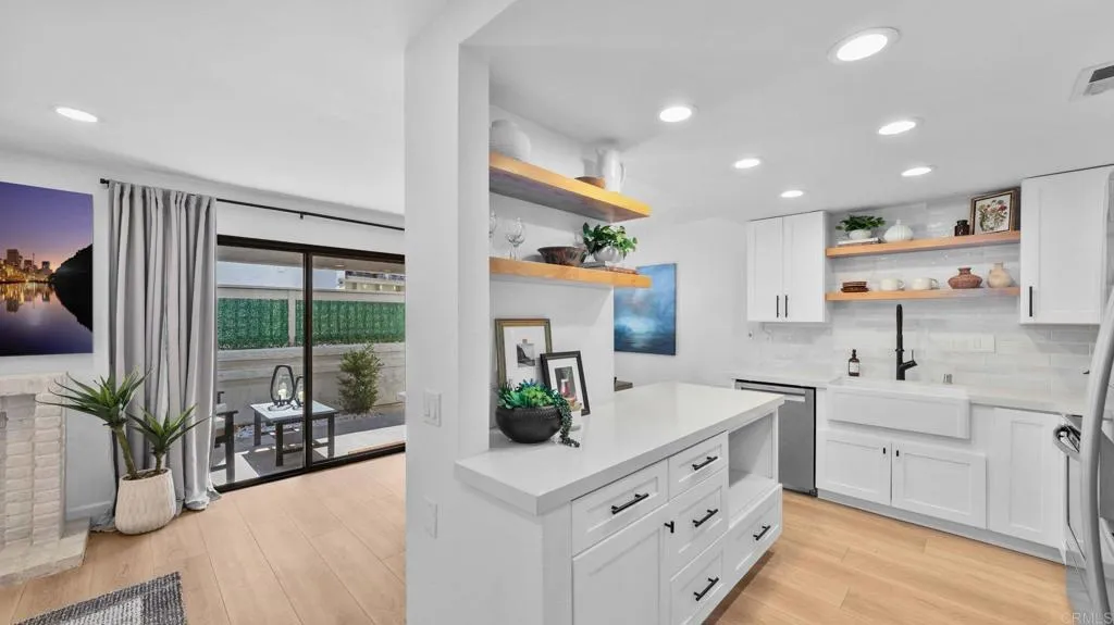 https://cdn.realtyfeed.com/cdn/127/307061391/1cc2b9156dce4e5d69e2e94e0eeede1e.webp