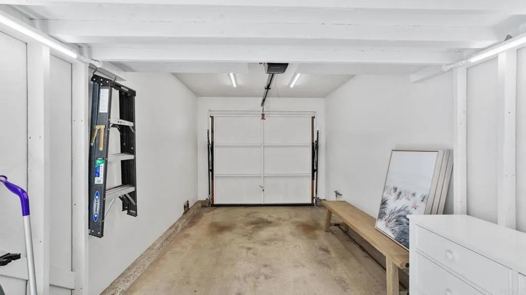 https://cdn.realtyfeed.com/cdn/127/307061391/6d3038cc525d4e8de9f0e57eab122010.webp