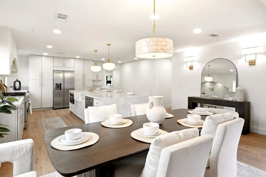 https://cdn.realtyfeed.com/cdn/127/307061440/556c418dab835eb03ffcd5c753ef799e.webp