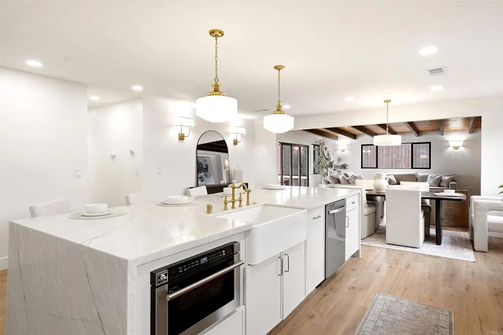 https://cdn.realtyfeed.com/cdn/127/307061440/5ca21db47f91b53364f5e14f5a79d107.webp