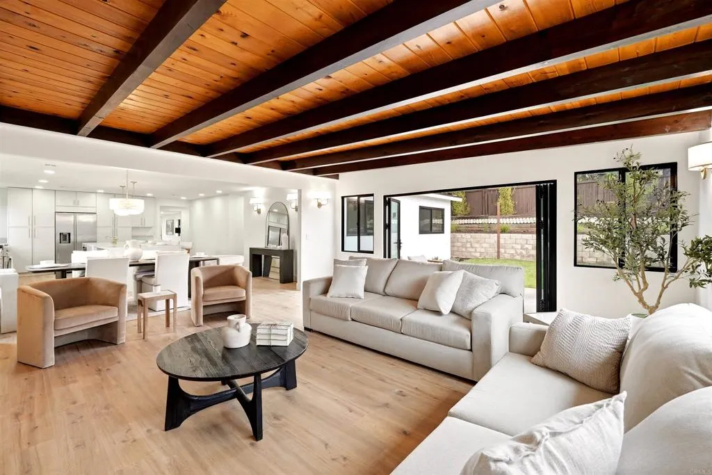 https://cdn.realtyfeed.com/cdn/127/307061440/d4f9bde83dfeb0ab5ec5c0bc8315f48d.webp