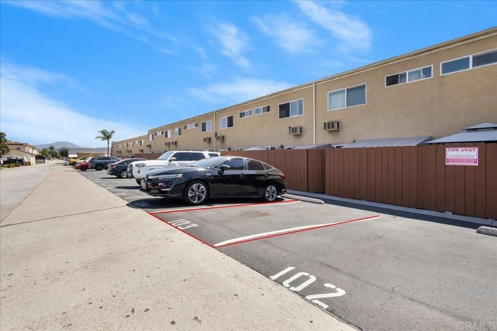 https://cdn.realtyfeed.com/cdn/127/307061521/5fde846b1e546e86dd2950822fb67b67.webp