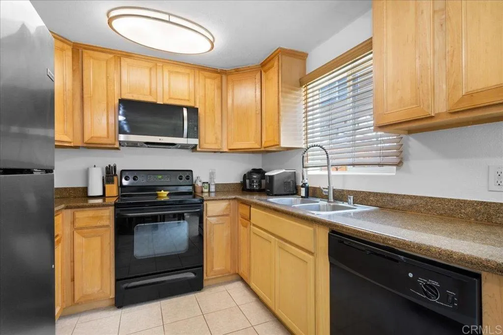 1321 Greenfield Drive, El Cajon, CA 92021 - Photo 5 of 36, El Cajon, CA