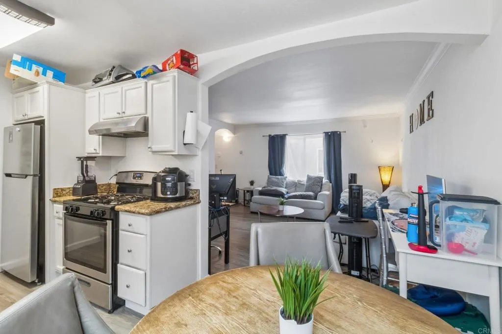 https://cdn.realtyfeed.com/cdn/127/307061552/01529019e42ec07380903ae820564f95.webp