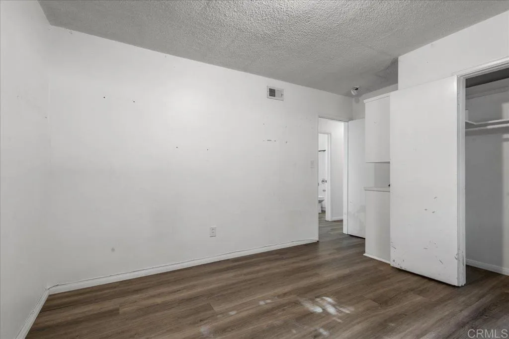 https://cdn.realtyfeed.com/cdn/127/307061581/0b8e02f36fa19f26e741ad03dbbbe1e8.webp